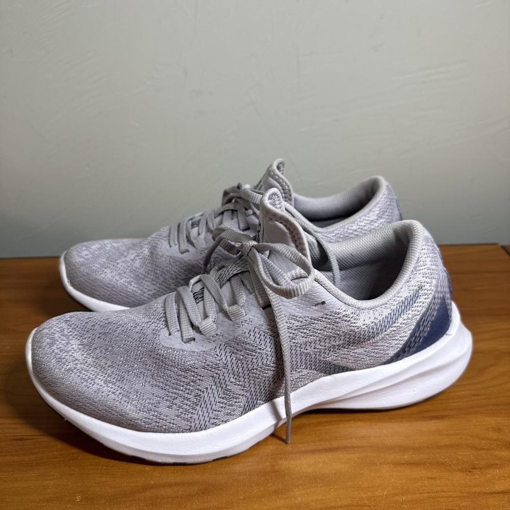 Asics Versablast Womens Size 9.5 Purple White Athletic Running Shoes Sneakers